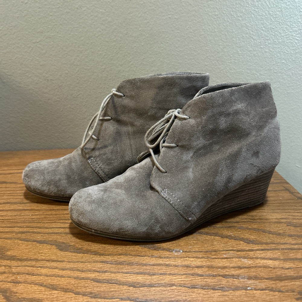 Dr. Scholl's Gray Suede Ankle Booties